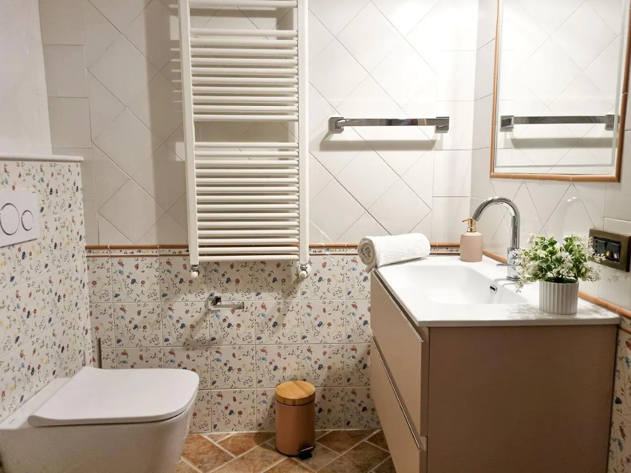 بيت للعطل Casa Iris - Home In The Heart Of Tuscany & Jacuzzi Bibbiano
